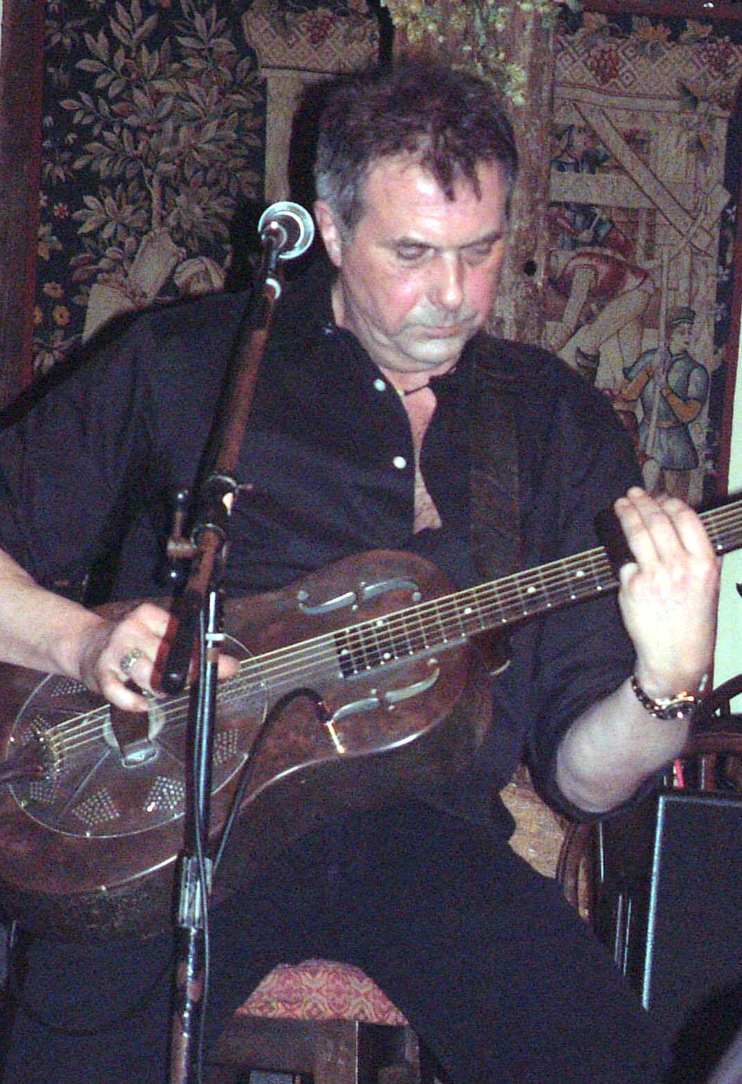 Photo of Duncan McKenzie live at the White Hart